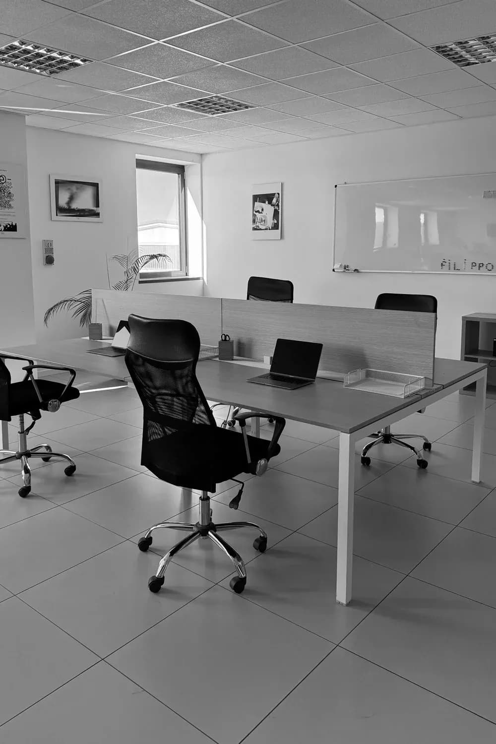 Postazioni singole nell’open space condiviso